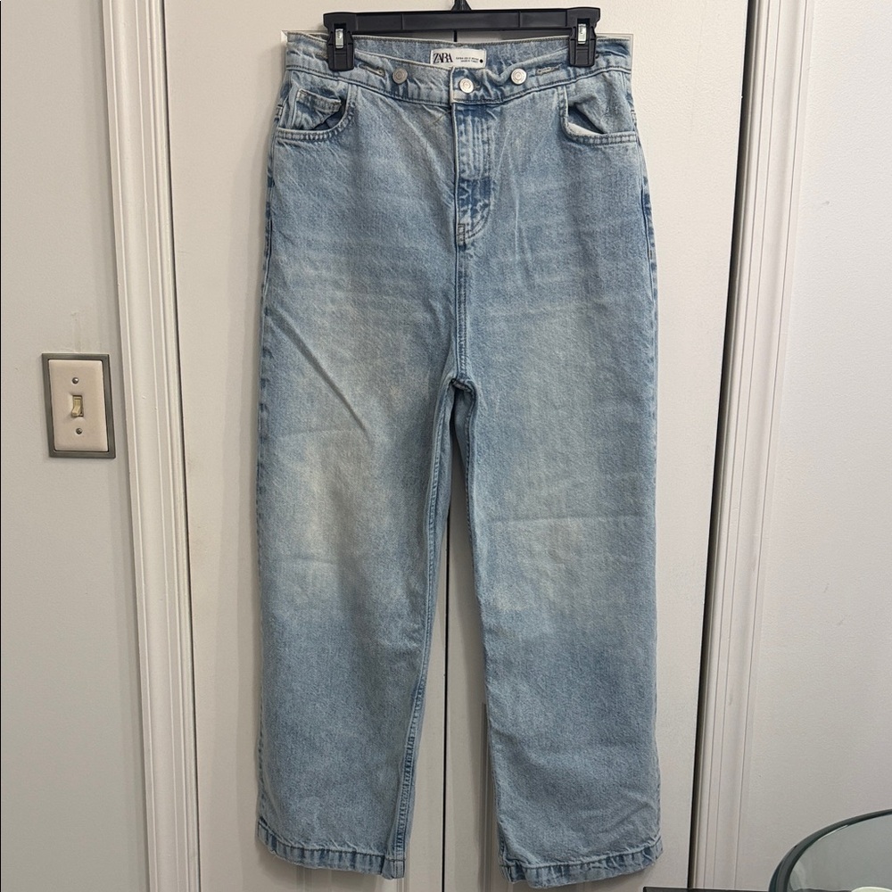 Zara Pale Wash High-Rise Baggy Jeans